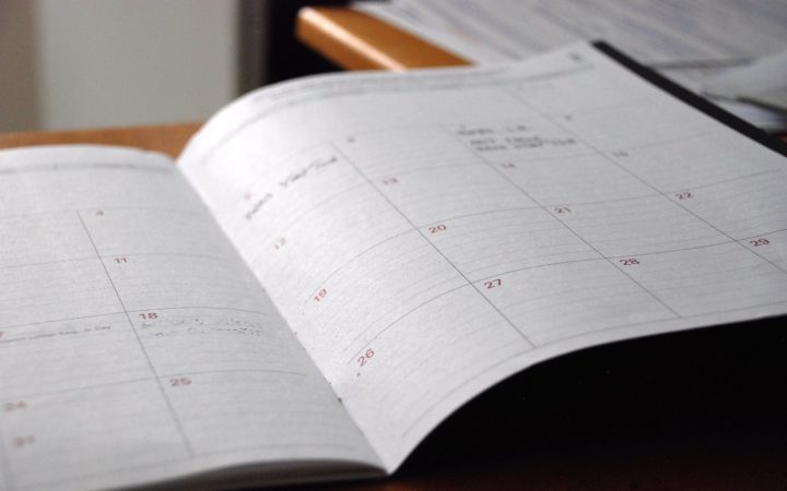 Agenda met maandoverzicht