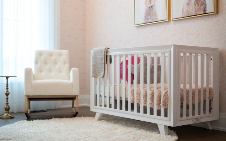 Babykamer met wieg