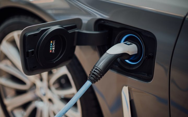Laadkabel in een elektrische auto